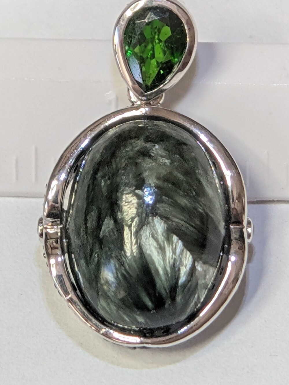 Seraphinite And Chrome Diopside Pendant